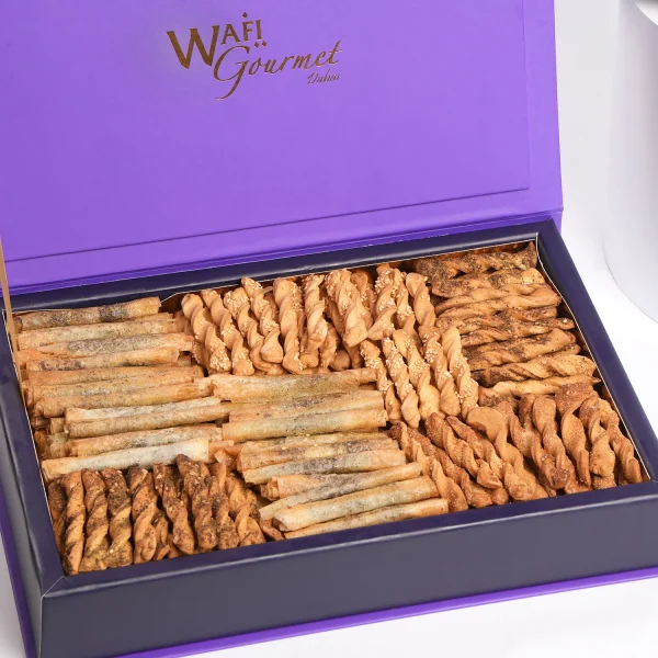 SALTY BISCUITS GIFT BOX LARGE