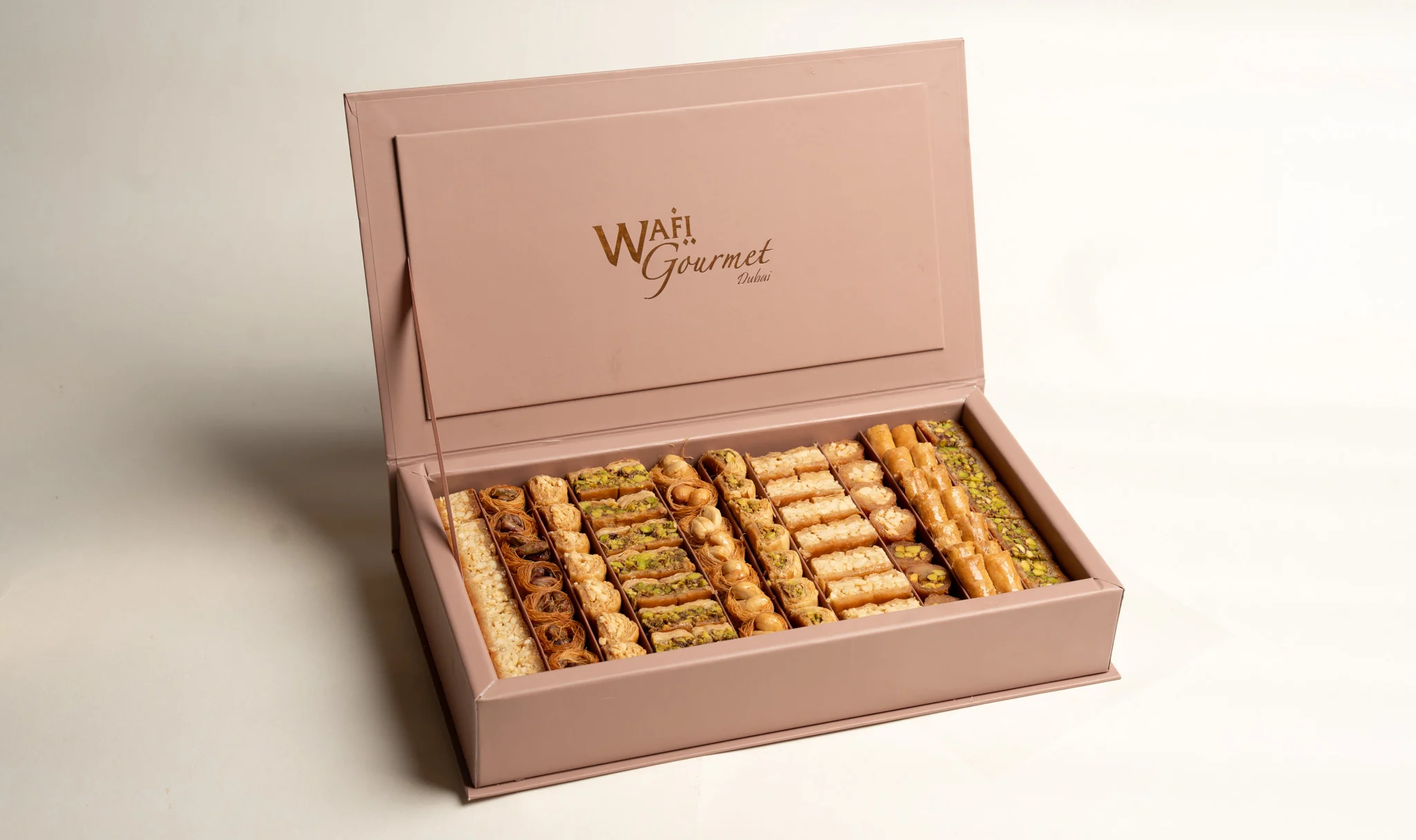 WG BAKLAWA GIFT BOX LG