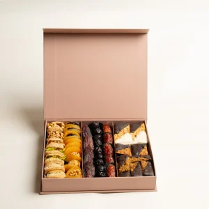 WG DRIED FRUITS, DATES AND CROCCANTE MAGNET GIFT BOX LG