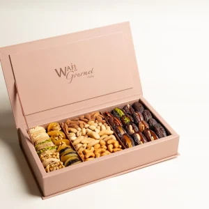 WG MAJDOUL DATES WITH DRIED FRUIT AND NUTS GIFT BOX LG